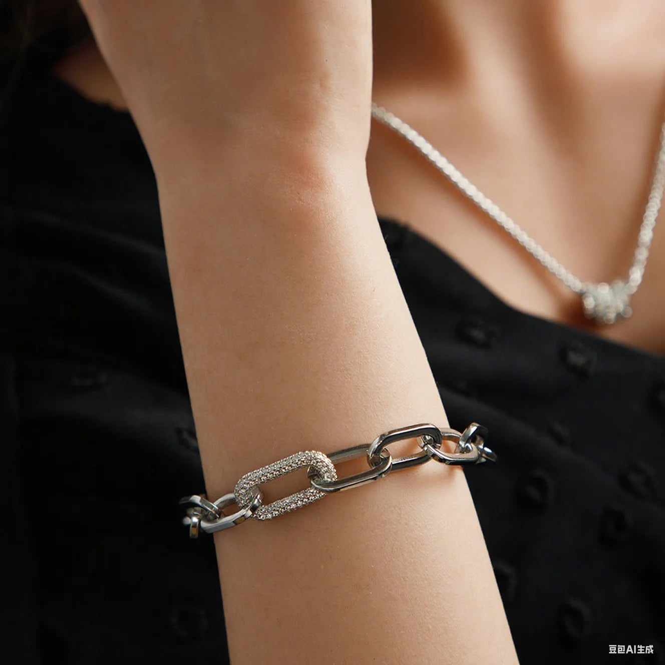 European American 18K Gold Plated Handmade Thick Chain Bracelet Full Diamond Oval Charm Link Trendy Exquisite Jewelry for Gift